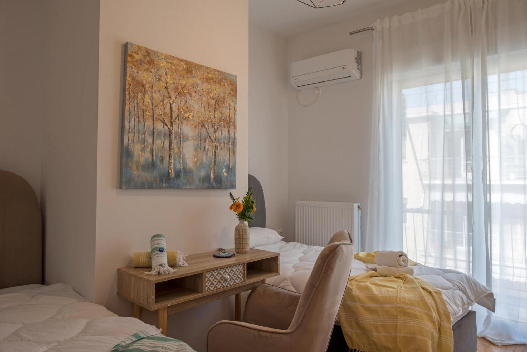 Acropolis View In Koukaki Apartment *